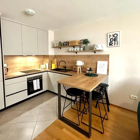 Cozy On Location With Private Parking Ζαντάρ