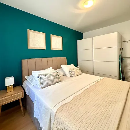 Cozy On Location With Private Parking 아파트
